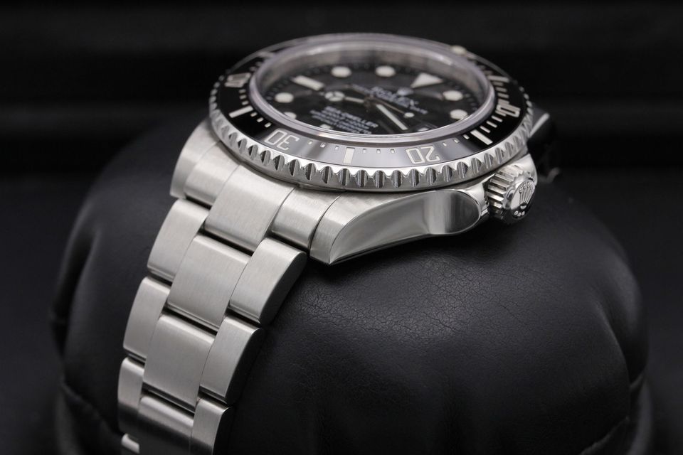 Rolex Sea-Dweller 4000 116600 Image 2
